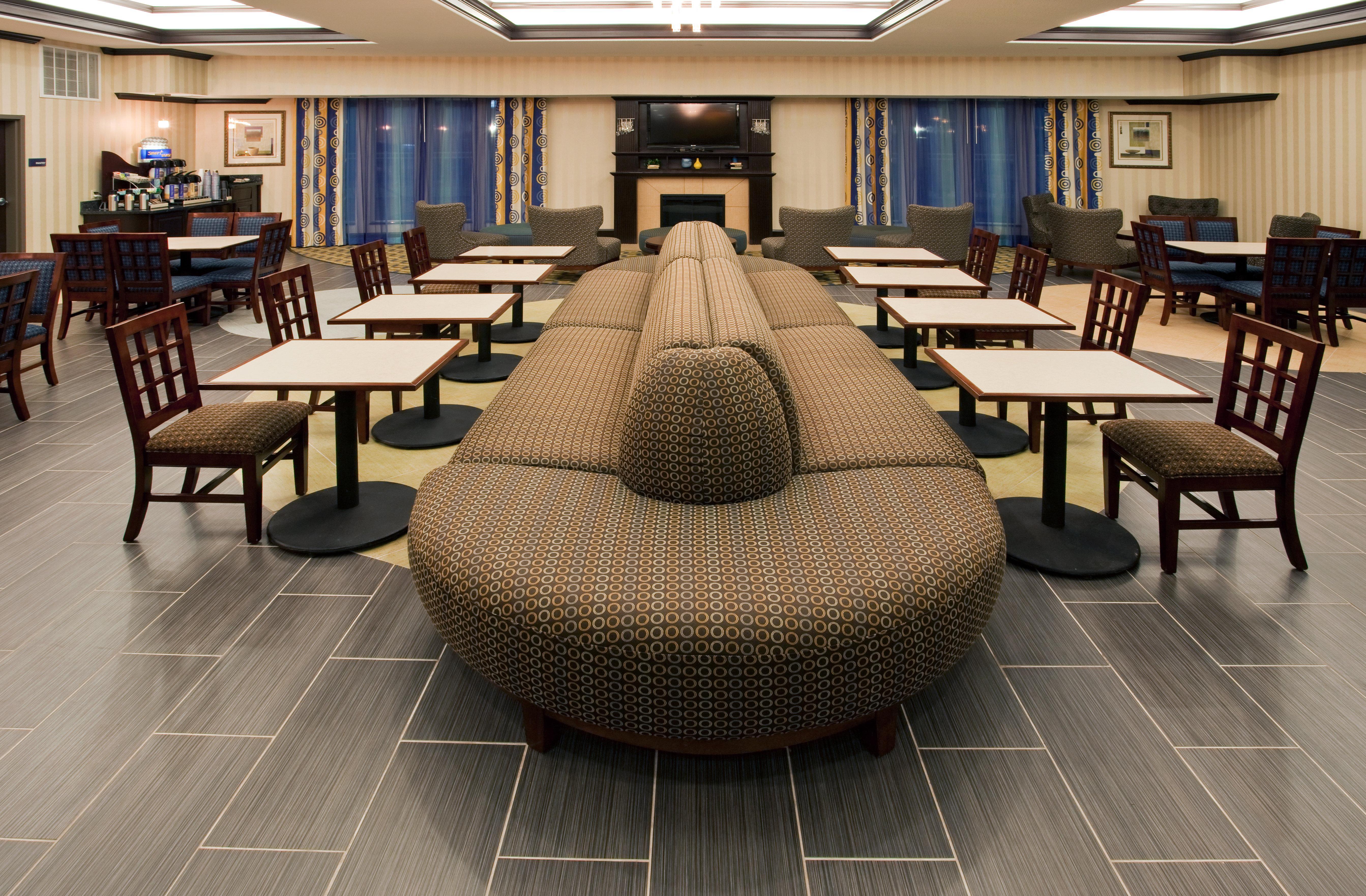 Hotel Express & Austin South-buda By Ihg