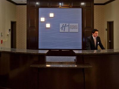 Hotel Express & Austin South-buda By Ihg Buda